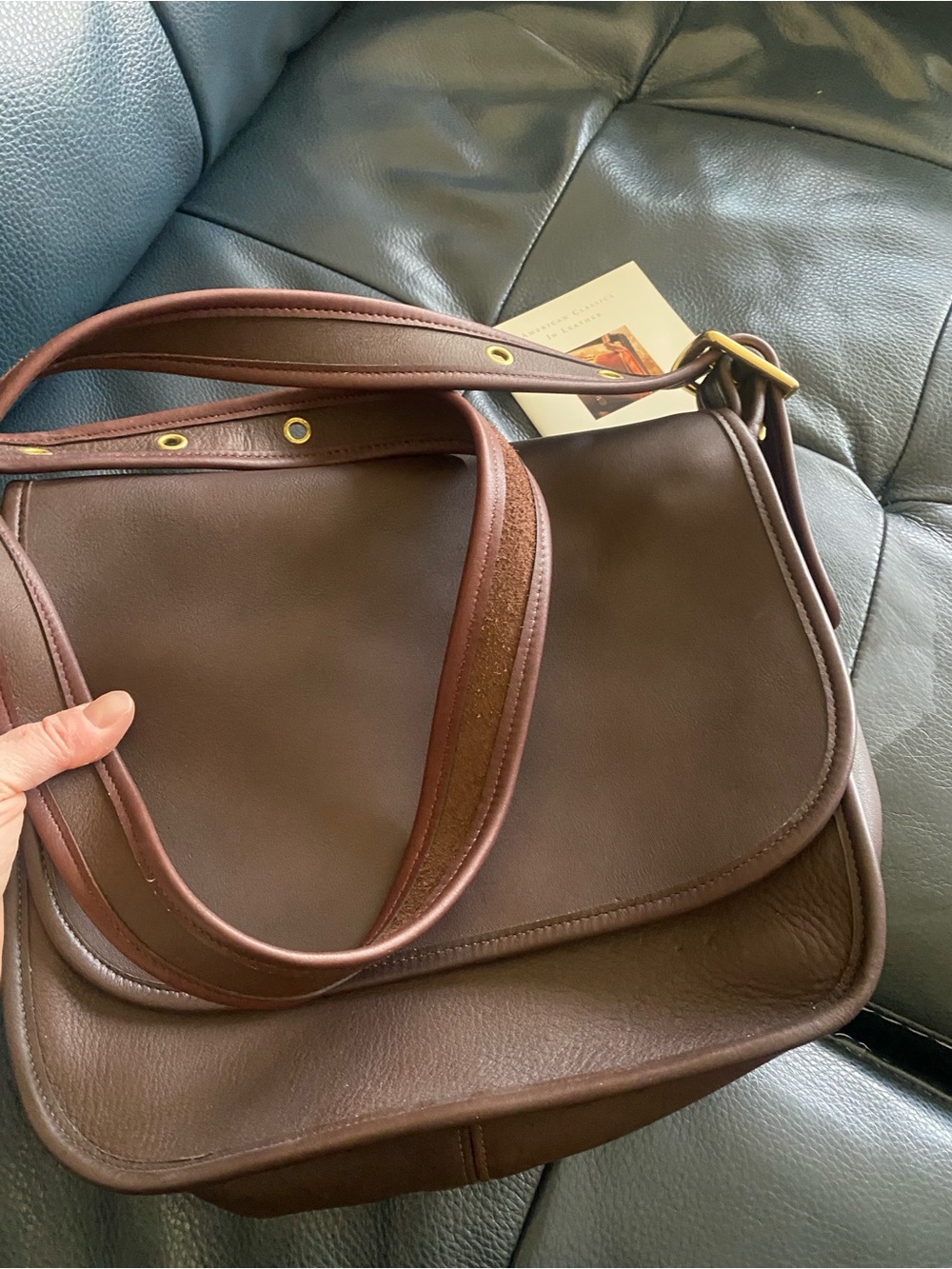 Vintage 1990s Coach Patricia Legacy Bag in Mahogany NWT and coach booklet - Picture 5 of 7